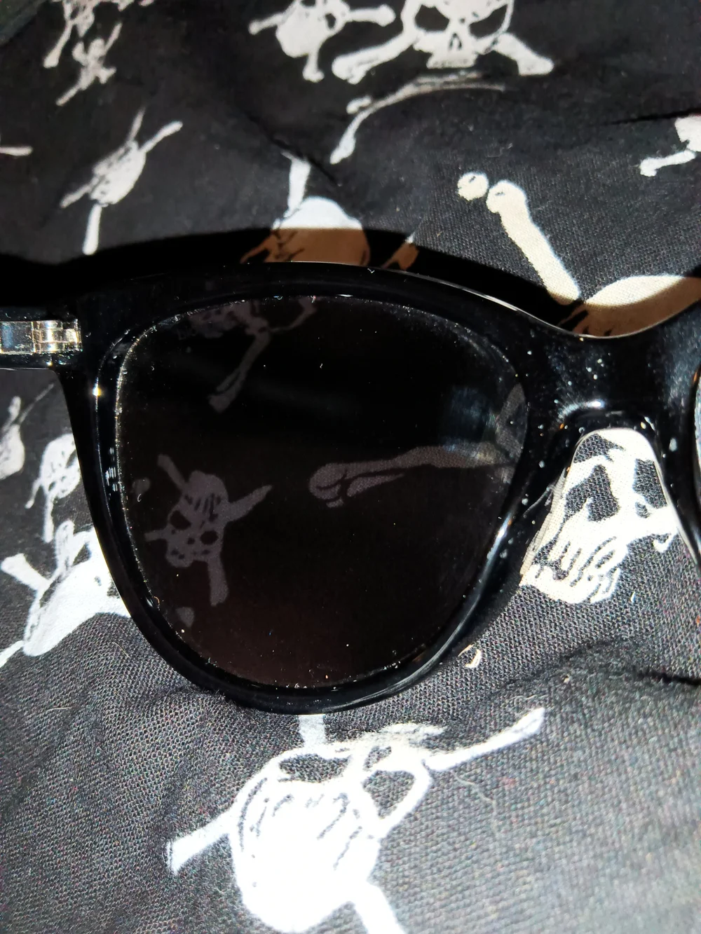 Polaroid Sunglasses Black Polarized Mens Womens PLD 6104/S/